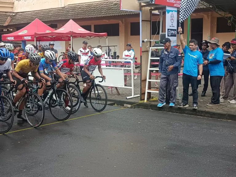 Popda Jateng 2025 diikuti 2.344 atlet pelajar dari 35 daerah, ajang ini jadi langkah menuju Popnas dan internasional.  