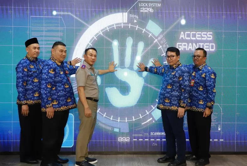 Kepala Kanwil BPN Provinsi Jawa Tengah, Lampri Resmikan Layanan RALALI: Roya Layanan Lima Menit Untuk Layanan Cepat, Mudah, Dan Efisien  (kanwil bpnjateng)