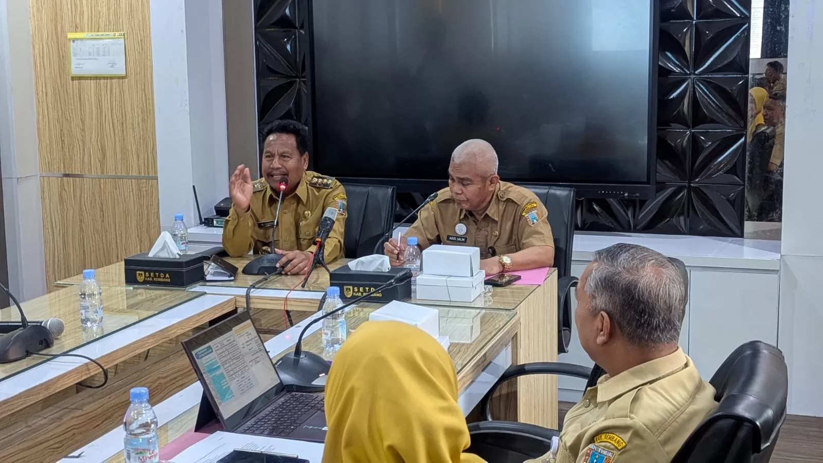 Pemkab Rembang intensif siapkan penilaian Kabupaten Sehat 2025 dengan fokus perbaikan permukiman dan fasilitas umum.
