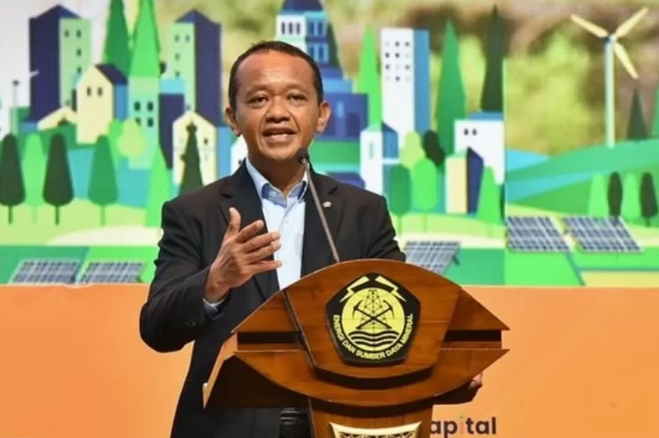 Potret Menteri ESDM Bahlil Lahadalia saat membuka acara Human Capital Summit 2025. (Instagram/bahlillahadalia)