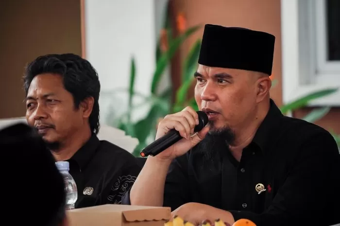 Musisi sekaligus anggota DPR RI, Ahmad Dhani. (Instagram.com/@ahmaddhaniofficial)