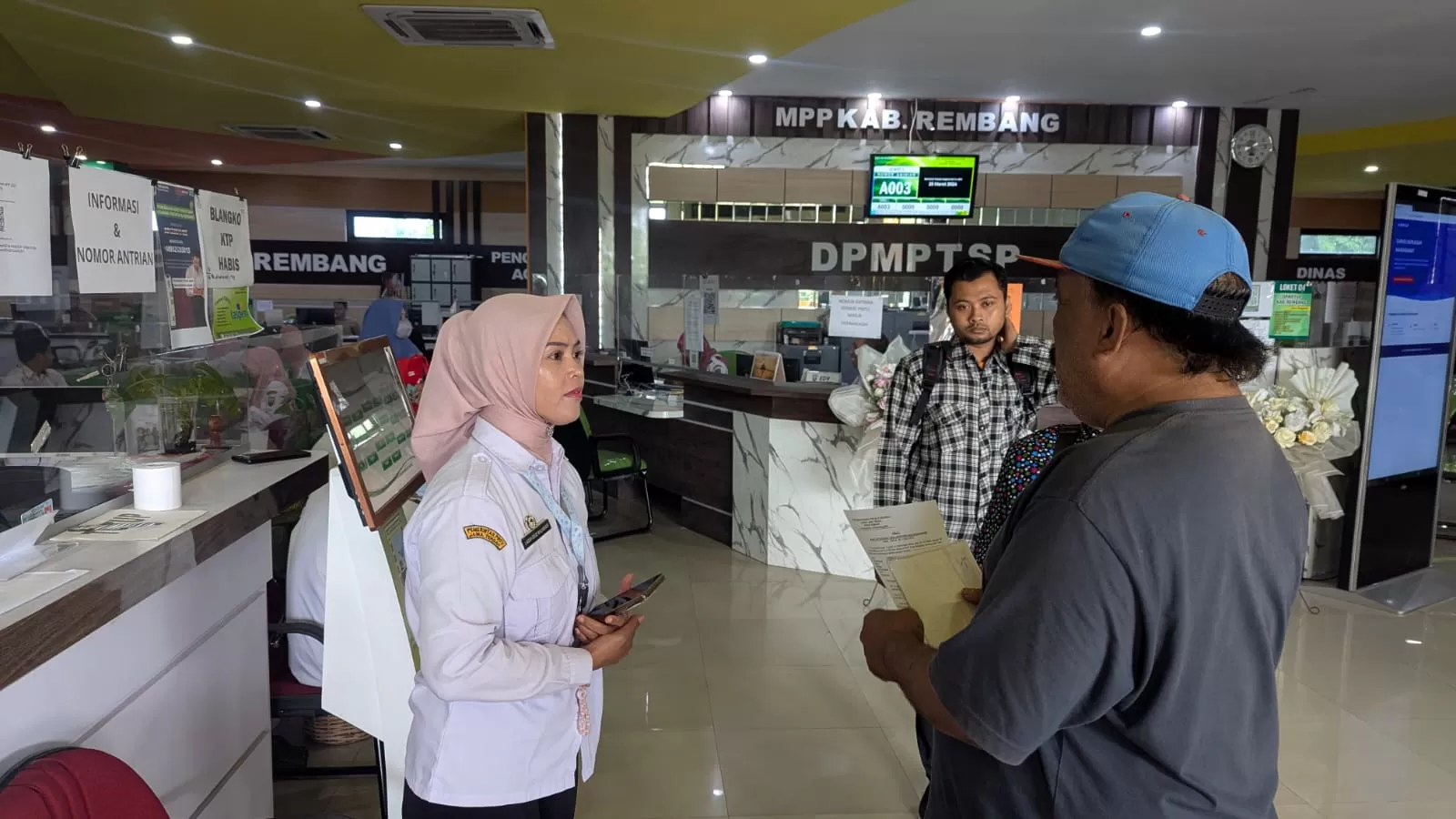 Mulai Agustus 2025, warga Rembang kurang mampu bisa mengakses BPJS Kesehatan gratis. Ini syarat dan cara daftarnya.