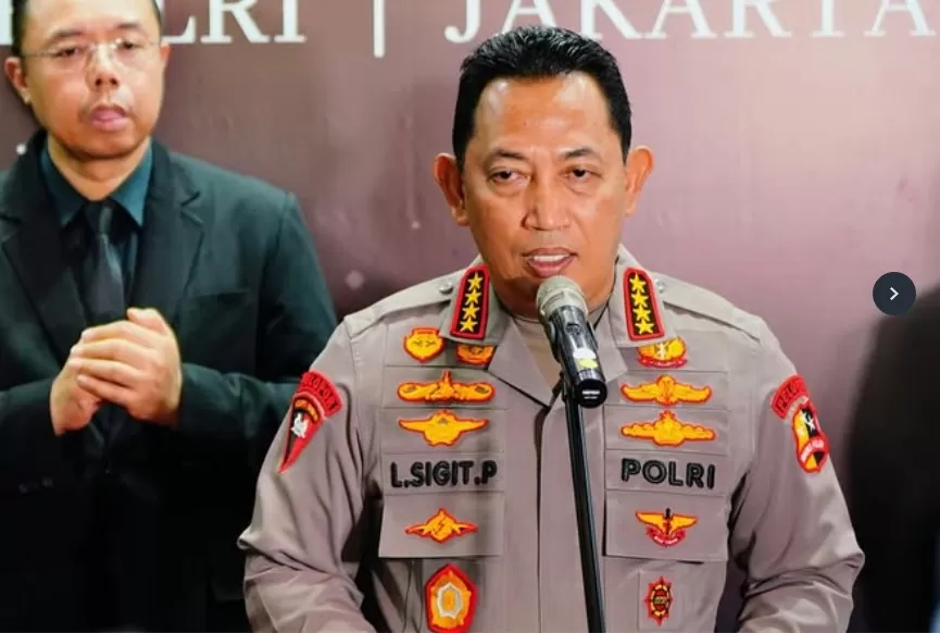 Kapolri Jenderal Listyo Sigit meminta publik bersabar terkait penyelidikan kematian diplomat muda Arya Daru. (Instagram/listyosigitprabowo)