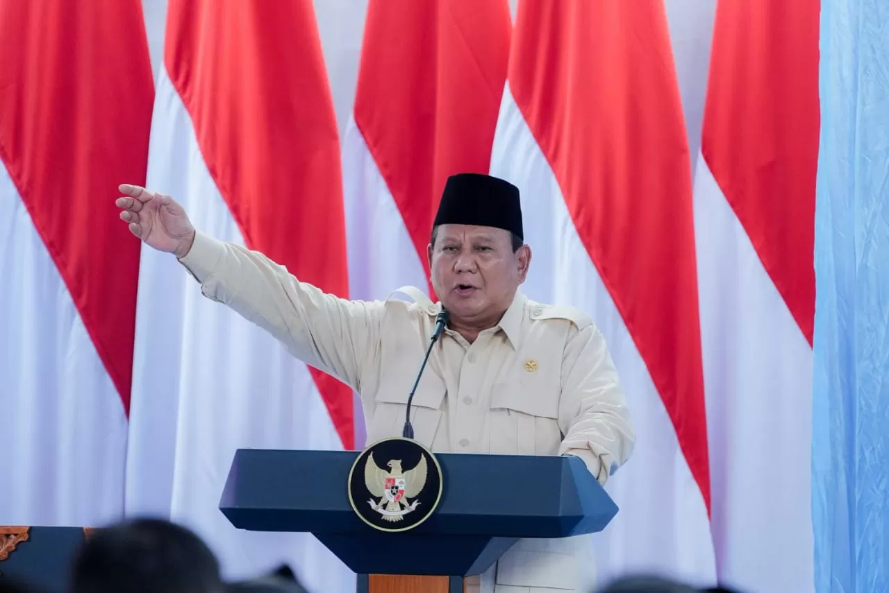 Kopdes Merah Putih hadir sebagai trisula pengentasan kemiskinan era Prabowo. Fokus bangkitkan ekonomi desa, lawan pinjol, sejahterakan petani