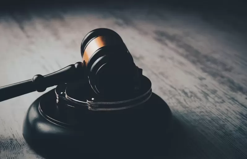 Foto Ilustrasi - Kopda Bazarsah dituntut hukuman mati terkait keterlibatan judi dan penembakan polisi. (Unsplash/Sasun Bughdaryan)