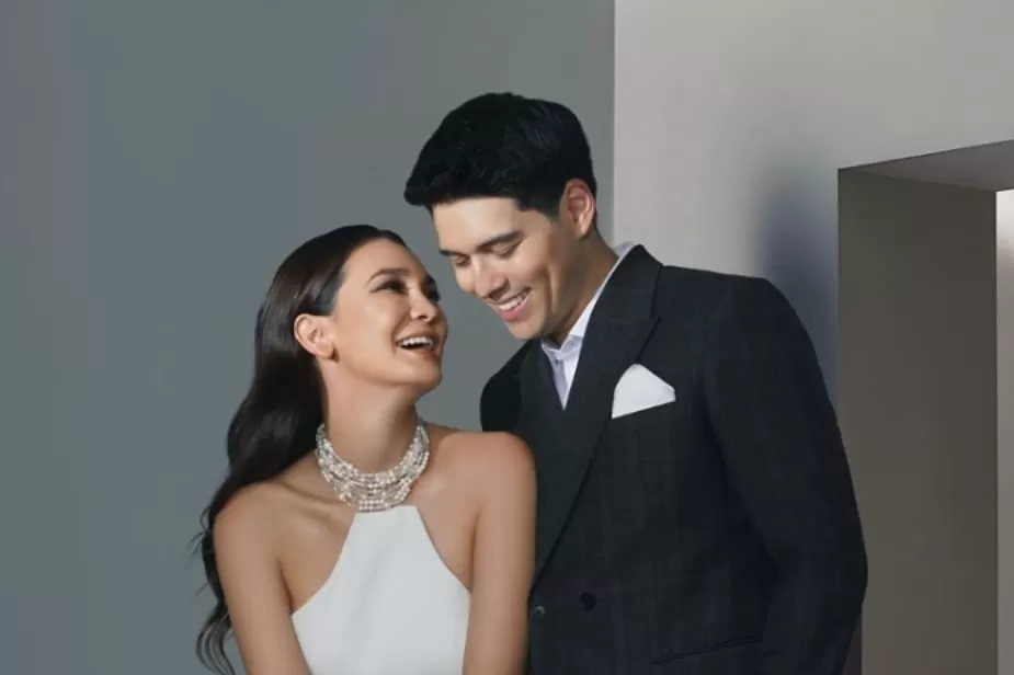 Potret pasangan artis Luna Maya dan Maxime Bouttier. (Instagram/lunamaya)