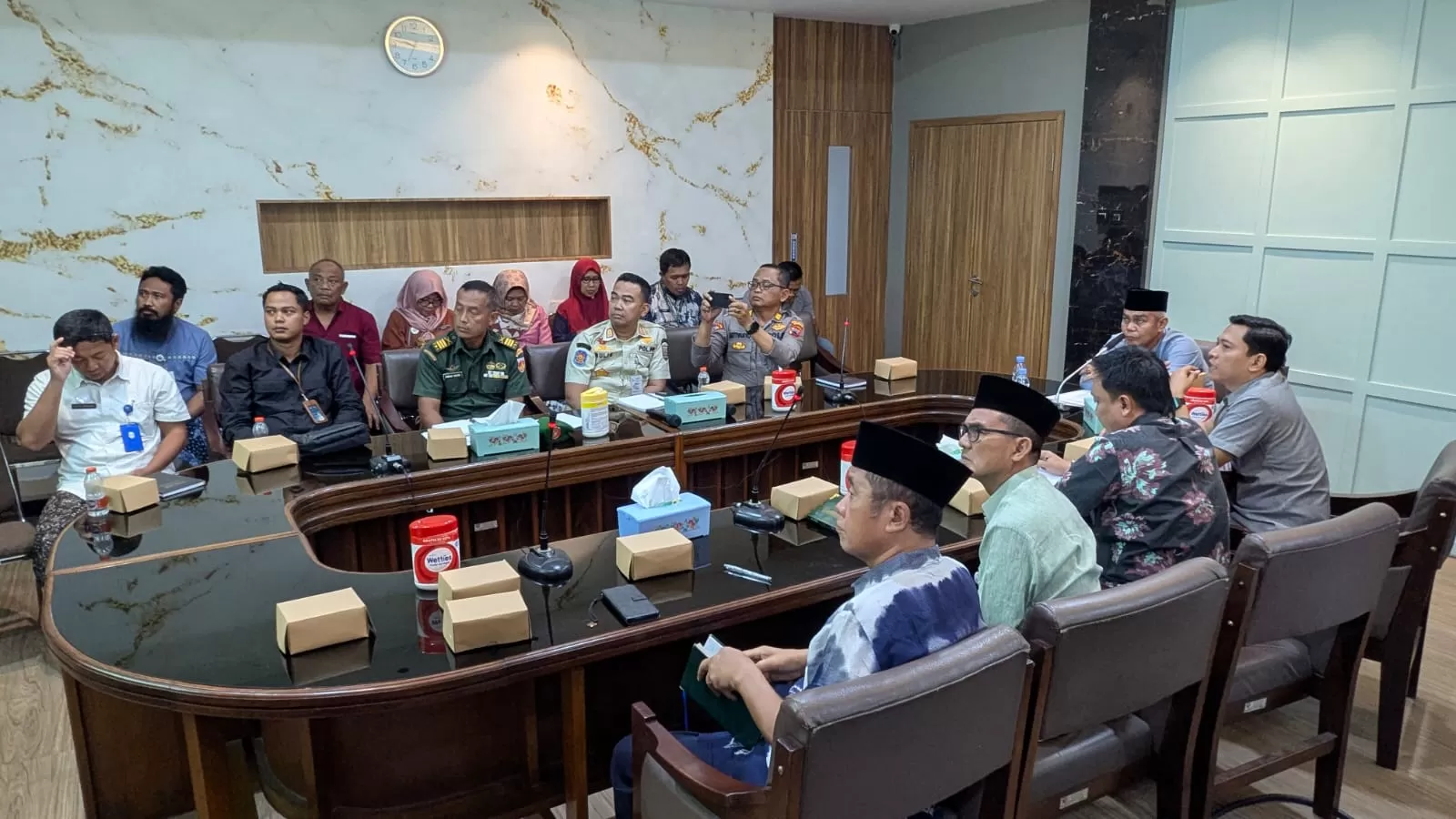Pemkab Rembang siapkan 8 agenda HUT ke-80 RI, dari upacara hingga Gebyar Merah Putih. Semua pihak diajak ikut menyukseskan acara.  