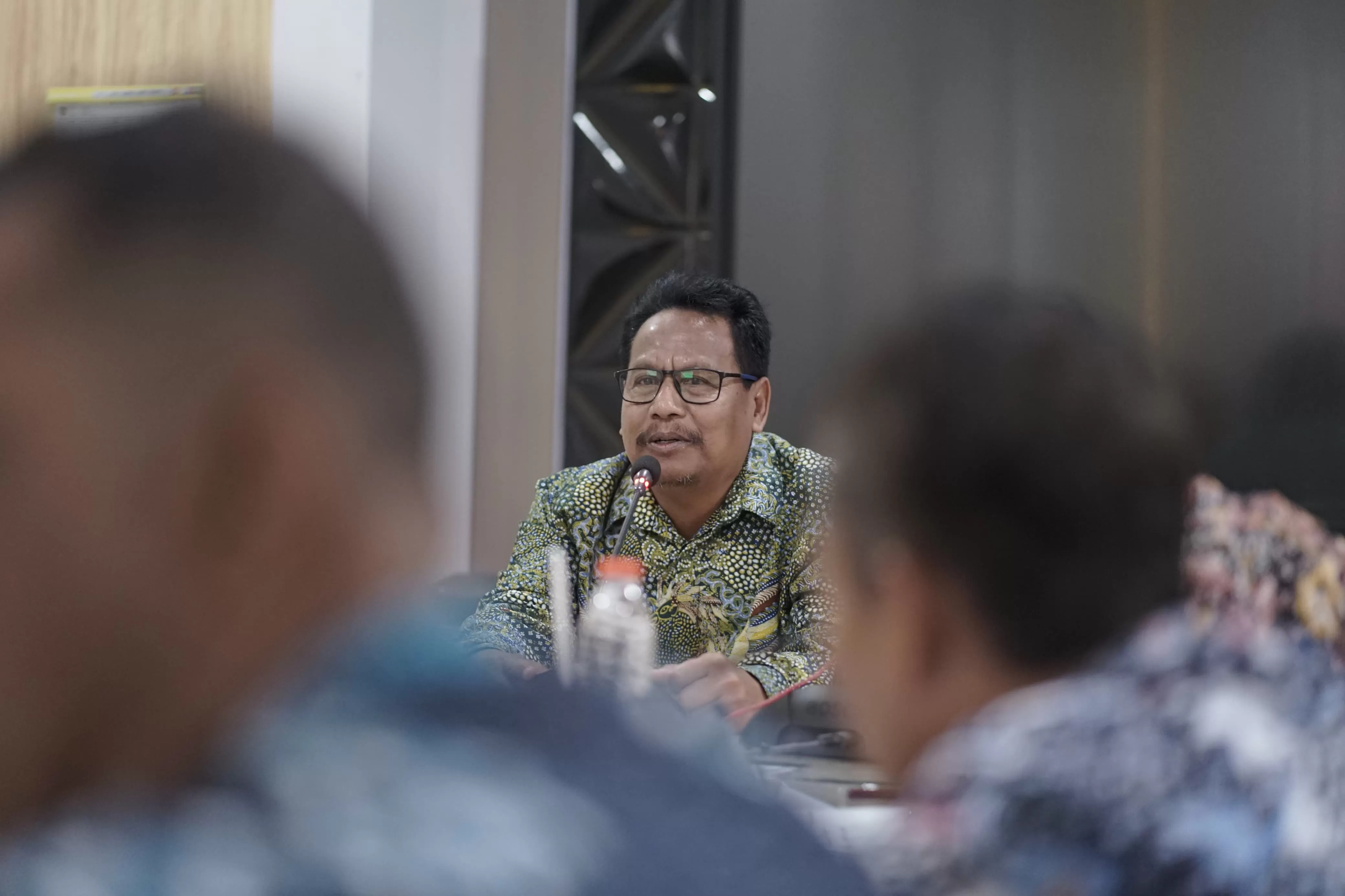 Pemerintah Kabupaten Rembang mengambil langkah serius dalam pembaruan data penerima bantuan sosial. Pada Selasa (5/8), digelar rapat koordinasi lintas sektor untuk menyelaraskan data peserta BPJS Kese