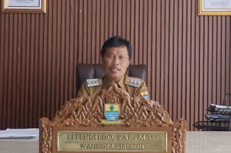 Wali Kota Cirebon, Effendi Edo menyebut akan mengkaji ulang terkait keluhan kenaikan PBB. (Instagram/effendiedo65)