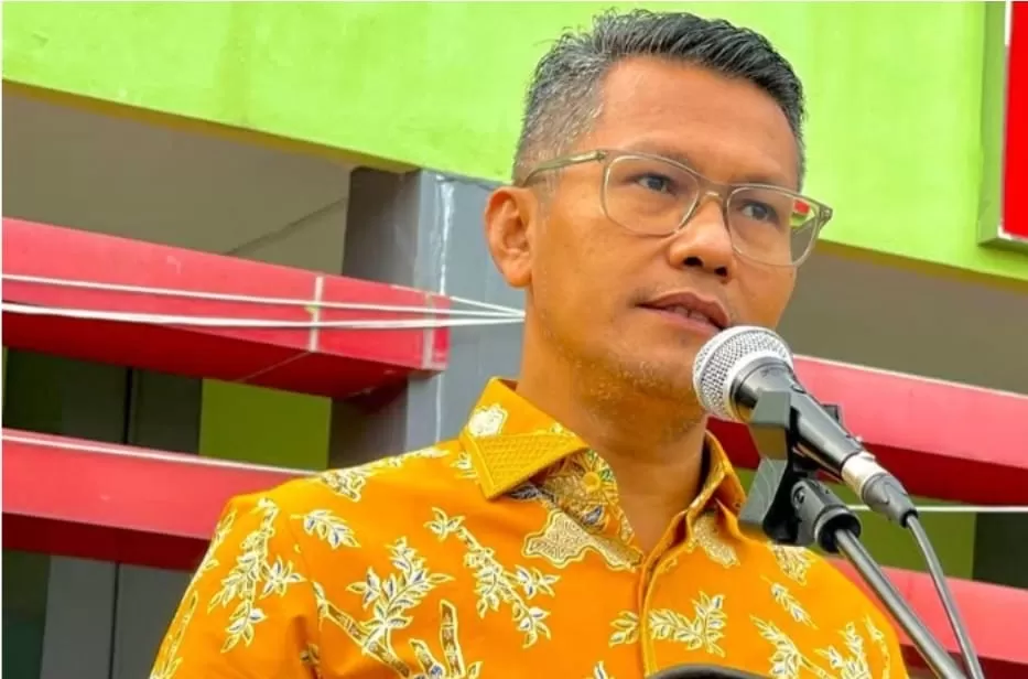 &lrm;Juru Bicara (Jubir) Kemenperin, Febri Hendri Antoni Arif yang menyebut ada kejanggalan pada pembatasan HGBT. (Instagram/febrihendri)