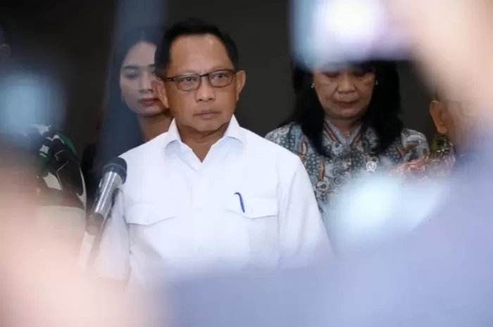 Menteri Dalam Negeri (Mendagri) RI, Tito Karnavian angkat bicara terkait kerugian fasilitas umum imbas aksi unjuk rasa di DKI Jakarta. (Instagram.com/@titokarnavian)