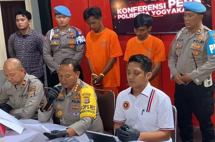 Kapolresta Yogyakarta, Kombes Pol Eva Guna Pandia mengungkap terkait kasus perusakan sejumlah pos polisi di Yogyakarta. (X.com/@merapi_uncover)