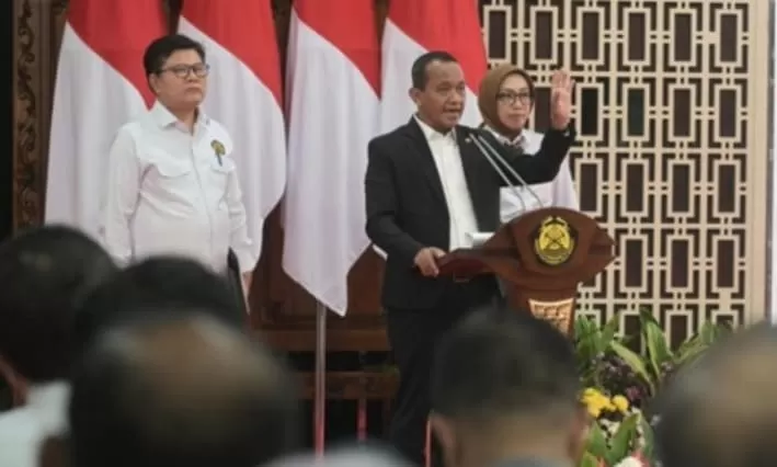 Menteri Energi dan Sumber Daya Mineral (ESDM) Bahlil Lahadalia pada Konferensi Pers RUPTL 2025-2034 di Jakarta, Senin 26 Mei 2025 (Kredit Foto: PLN)