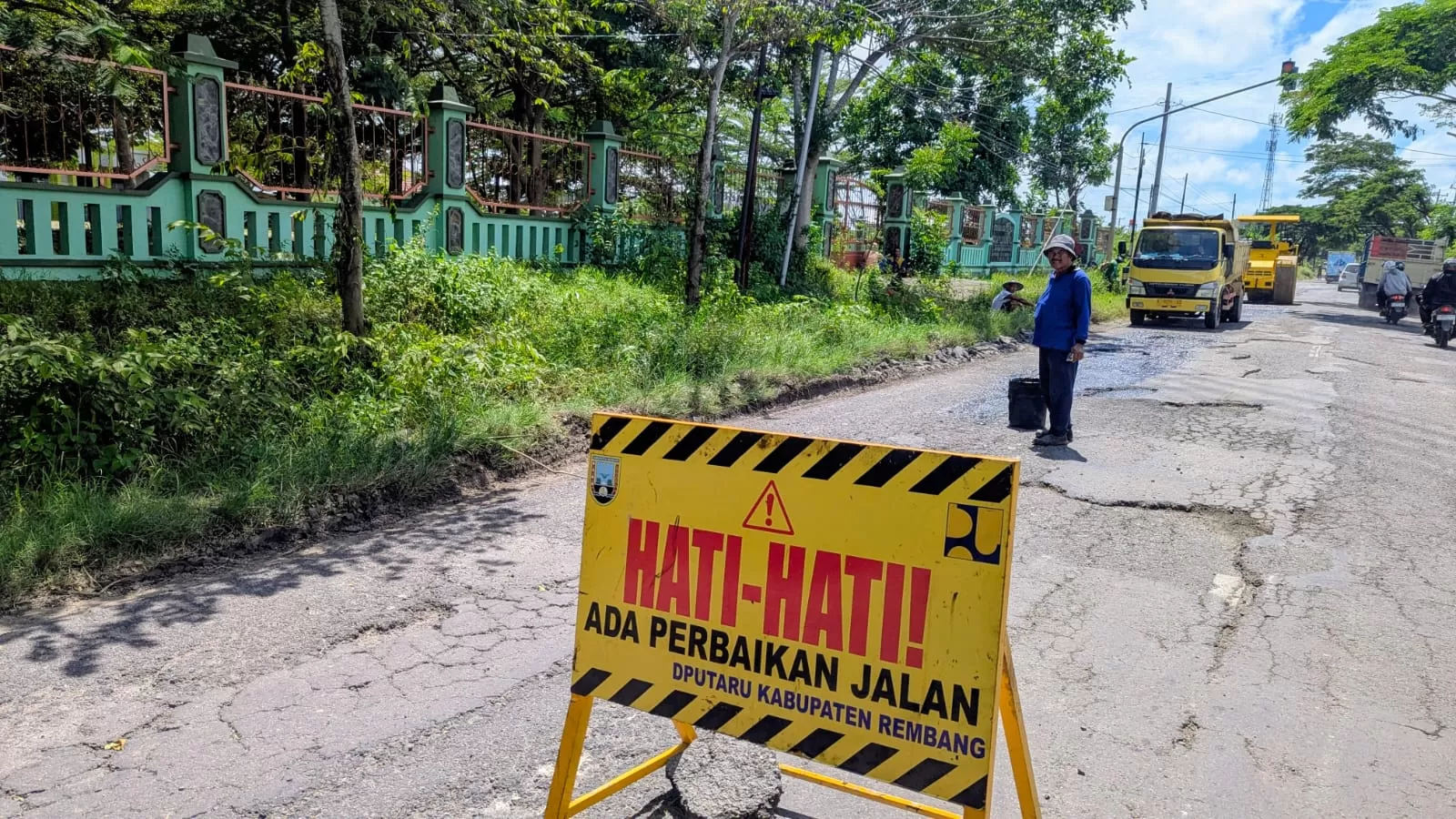 Pemerintah Kabupaten Rembang melalui Dinas Pekerjaan Umum dan Tata Ruang (DPU Taru) menyiapkan tambahan anggaran sekitar Rp10 miliar APBN