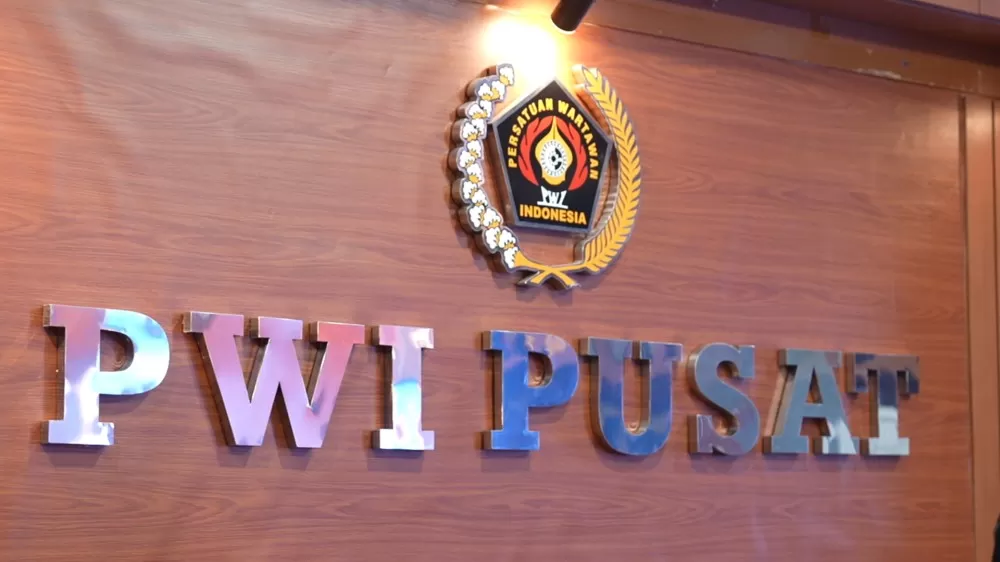 PWI Pusat prihatin atas pencabutan kartu liputan Istana wartawan CNN Indonesia, sebut ancaman kemerdekaan pers dan demokrasi.