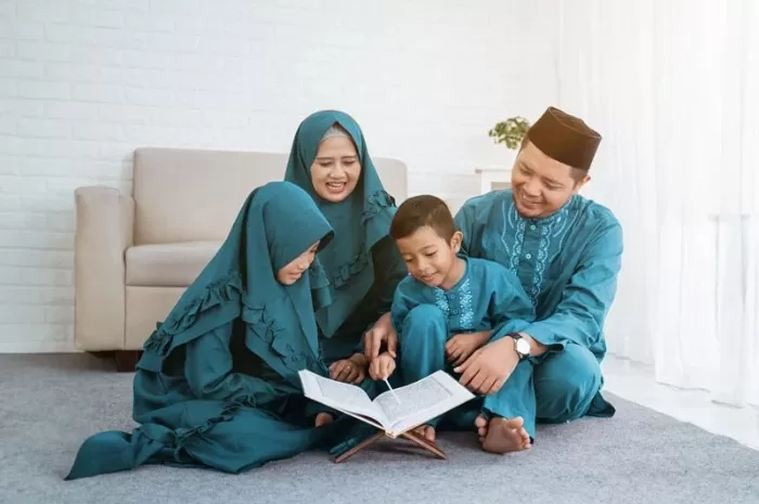 Ibadah lebih tenang dengan perlindungan asuransi syariah (Bsimaslahat.or.id)