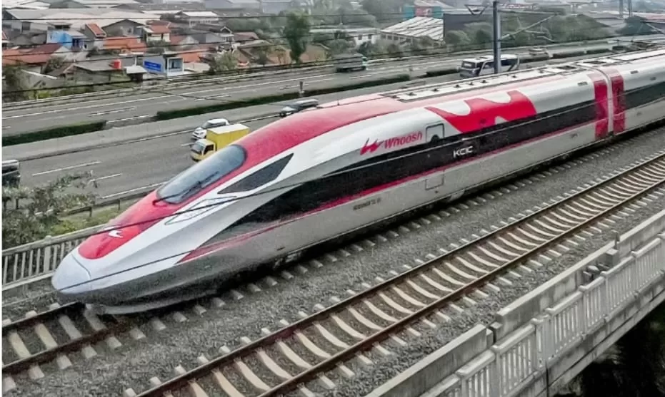 KPK buka suara mengenai mark up dana dalam isu proyek Whoosh. (Instagram/keretacepat_id)