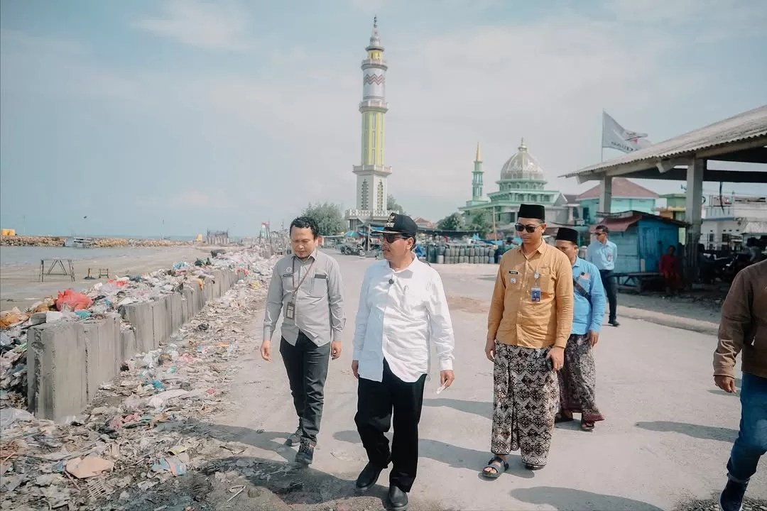 Bupati Rembang, H. Harno mengunjungi PRI Sarang, Kamis 6 November 2025. Foto: Instagram @harmonis.center