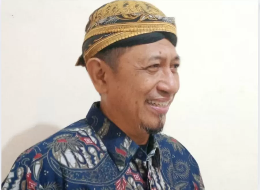 BRM Nugroho Iman Santoso, cucu PB XI, mengajak seluruh trah Mataram untuk duduk bersama melalui mekanisme musyawarah besar.