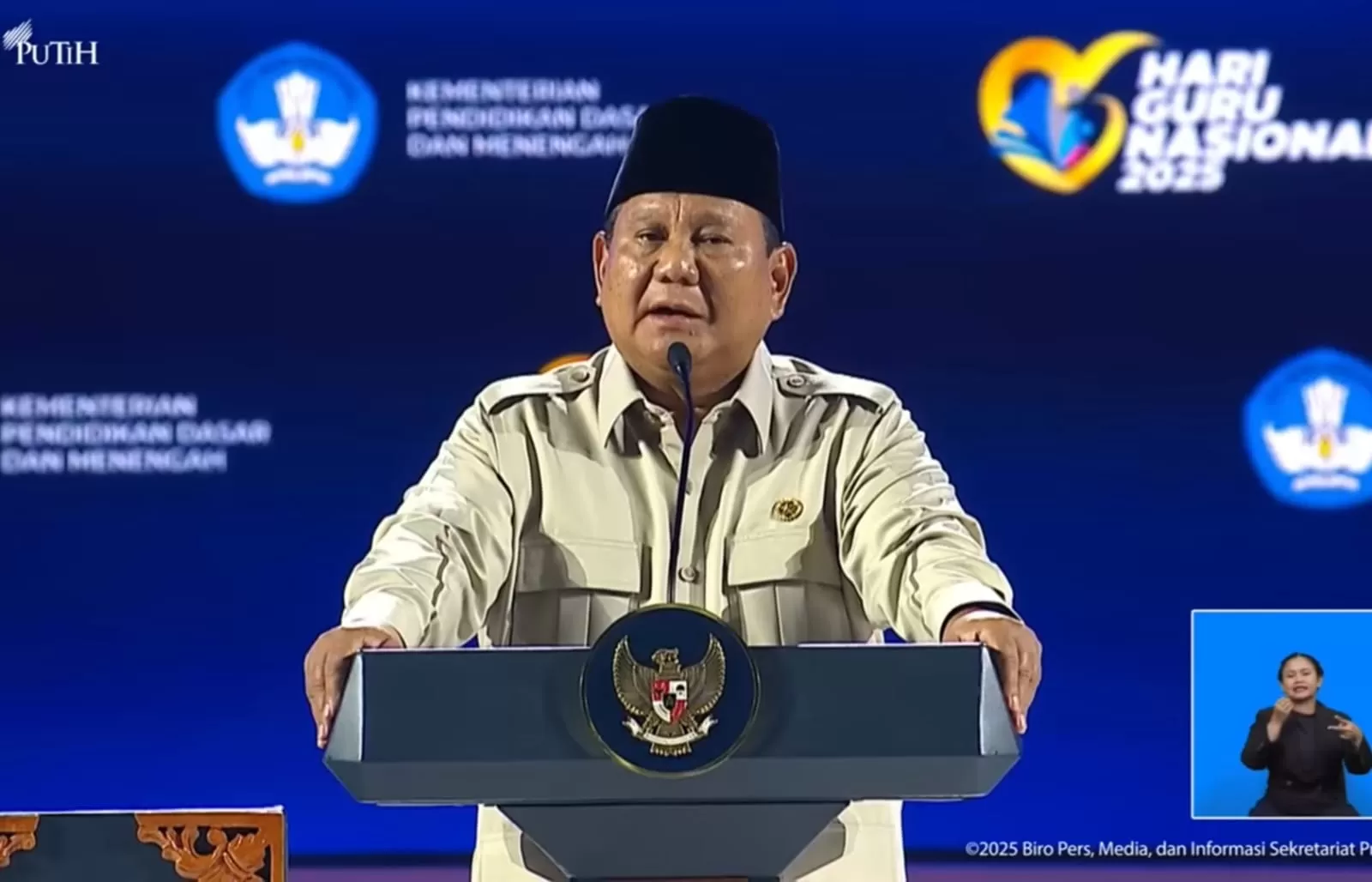 Presiden Prabowo sentil orang tua soal sikap anak yang tidak hormat kepada gurunya. (Tangkapan layar YouTube Sekretariat Presiden)