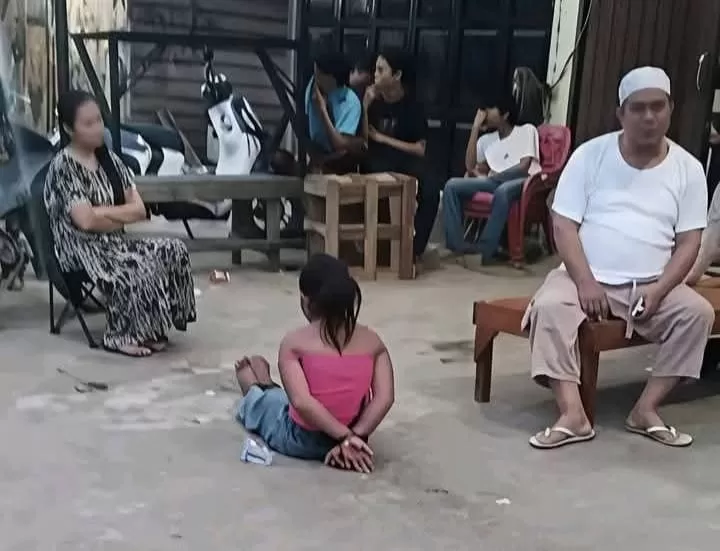 Viral dugaan anak 10 tahun dipermalukan usai ambil roti di Padang. Warganet desak polisi dan lembaga perlindungan anak turun tangan.  