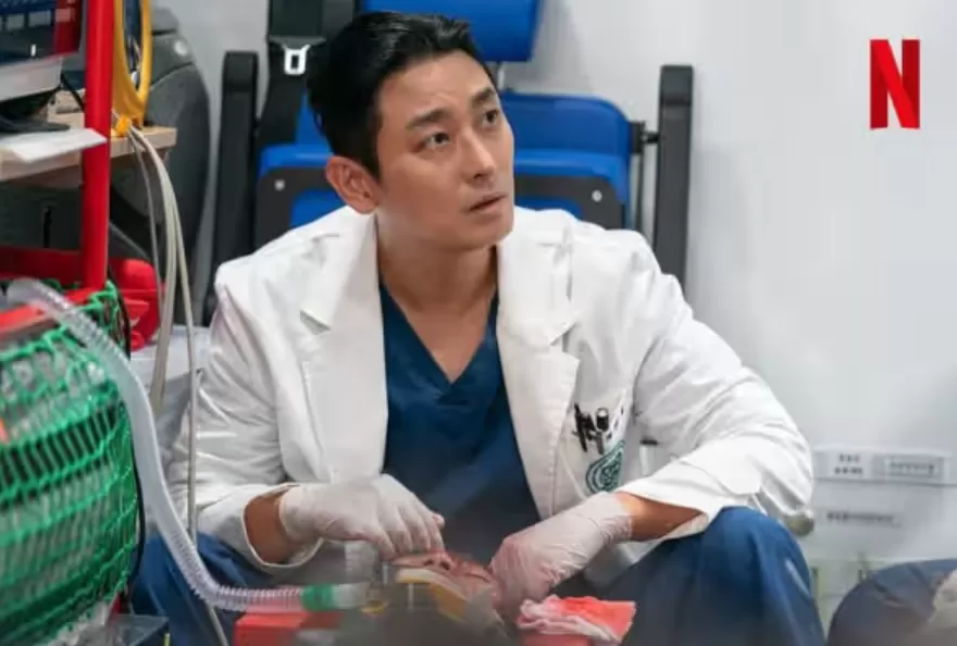 The Trauma Code Heroes on Call adaptasi webtoon Populer. (foto: Netflix)