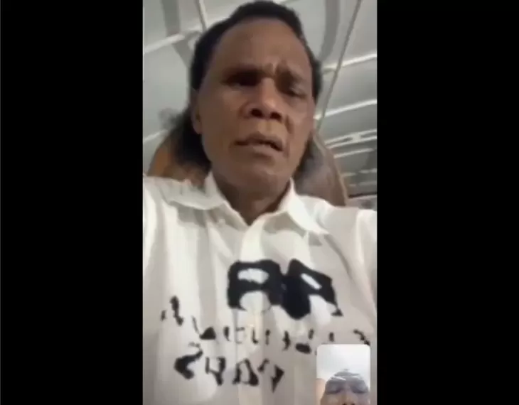 Tampak Ketua Umum GRIB Jaya, Hercules Rosario Marshal, memberikan instruksi kepada anggotanya melalui panggilan video. ( X.com @Heraloebss)