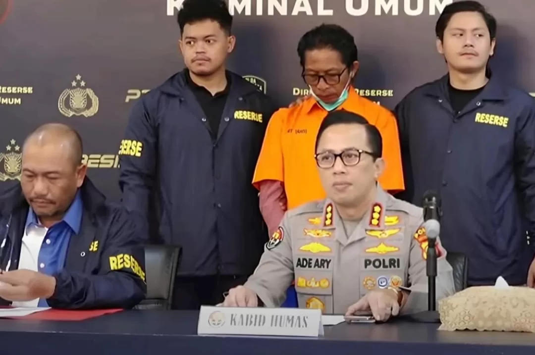 Tersangka kasus pembunuhan artis Sandy Permana, Nanang &lsquo;Gimbal&rsquo; .  (Dok. Konferensi Pers Polda Metro Jaya)