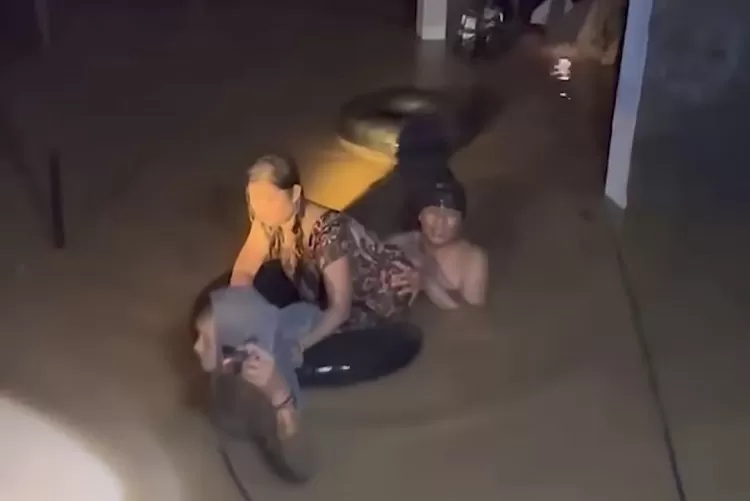 Kondisi terkini banjir dan tanah longsor di Kabupaten Batang, Jawa Tengah ( (Foto: Instagram @batang.update)