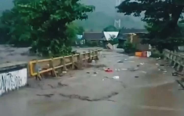 Banjir bandang di Kabupaten Bima, NTB  (Dok BNPB)