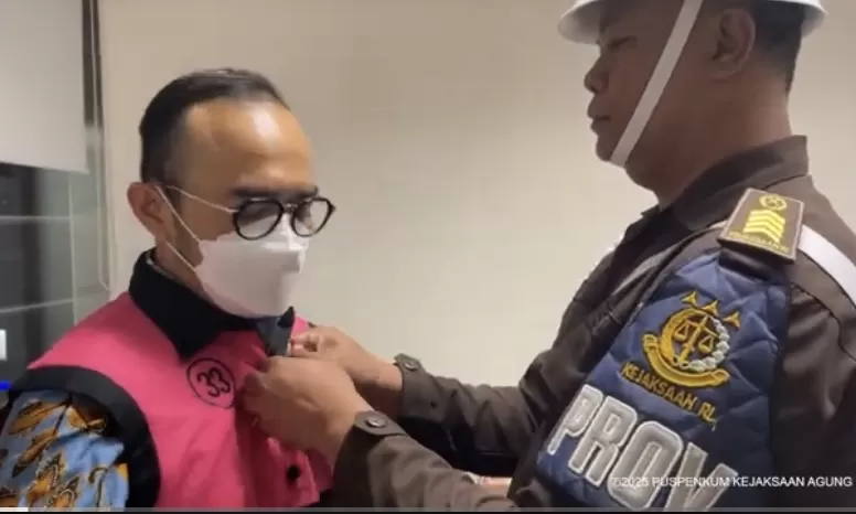 Tersangka korupsi tata kelola minyak mentah dan produk kilang di PT Pertamina, sub holding, dan Kontraktor Kontrak Kerja Sama atau KKSM.