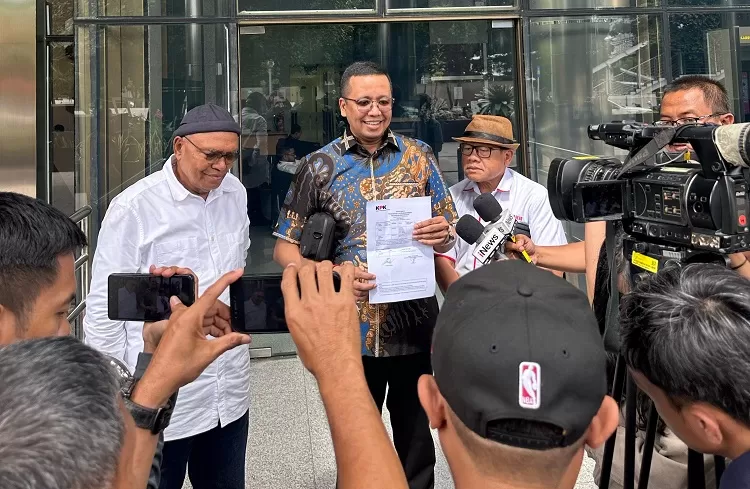 Laporan ke KPK, Jampidsus Febrie Adriansyah disebut berantas korupsi sembari korupsi  (Foto: Konteks.co.id)