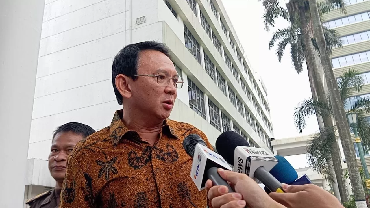 Mantan Komisaris Utama (Komut) Pertamina, Basuki Tjahaja Purnama atau Ahok di Kejaksaan Agung RI.