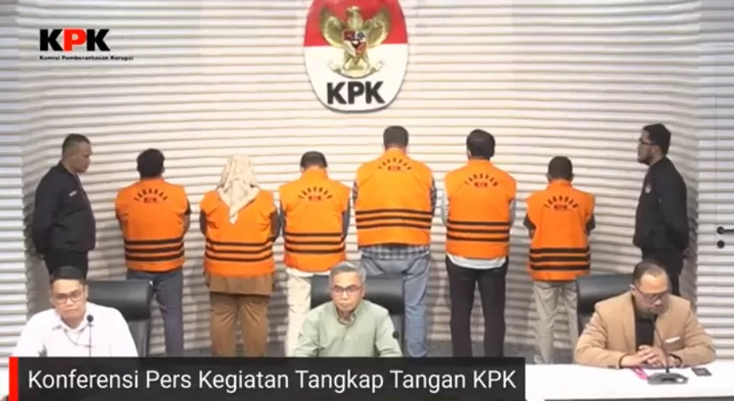 Komisi Pemberantasan Korupsi (KPK) menetapkan enam tersangka&nbsp; dalam operasi tangkap tangan (OTT) dugaan suap proyek Dinas PUPR di Kabupaten Ogan Komering Ulu (OKU), Sumatera Selatan (Sumsel) 