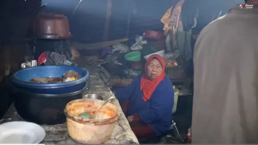 Wakiyem atau Mbok Yem, sudah menjadi bagian dari sejarah Gunung Lawu. 