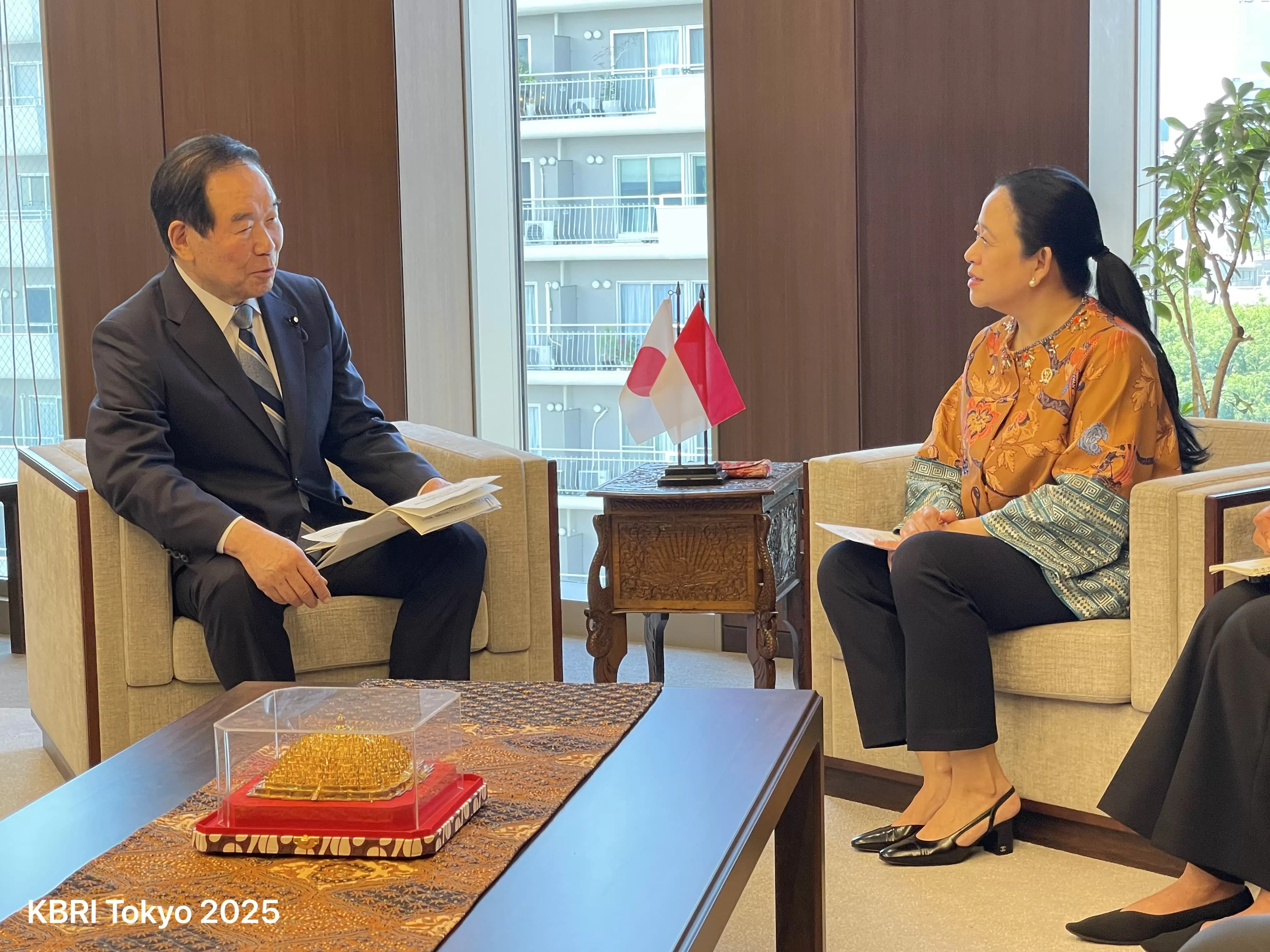 Puan Maharani dan Ketua Parlemen Jepang Bahas Penguatan Kerja Sama Strategis di Tokyo (foto: Ist)