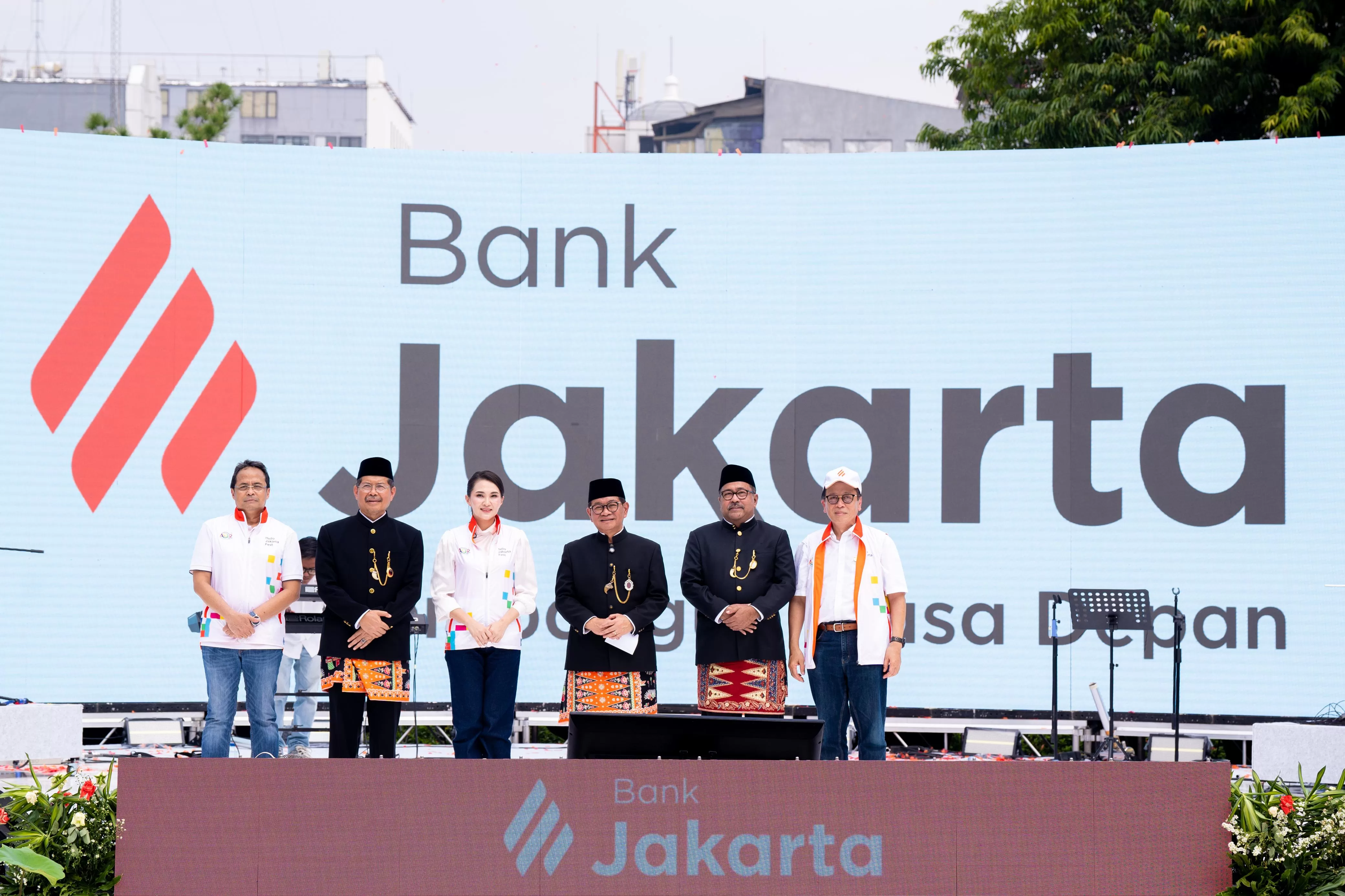 Peresmian pergantian nama Bank DKI jadi Bank Jakarta, logo serupa api Monas (Foto: Bank DKI)
