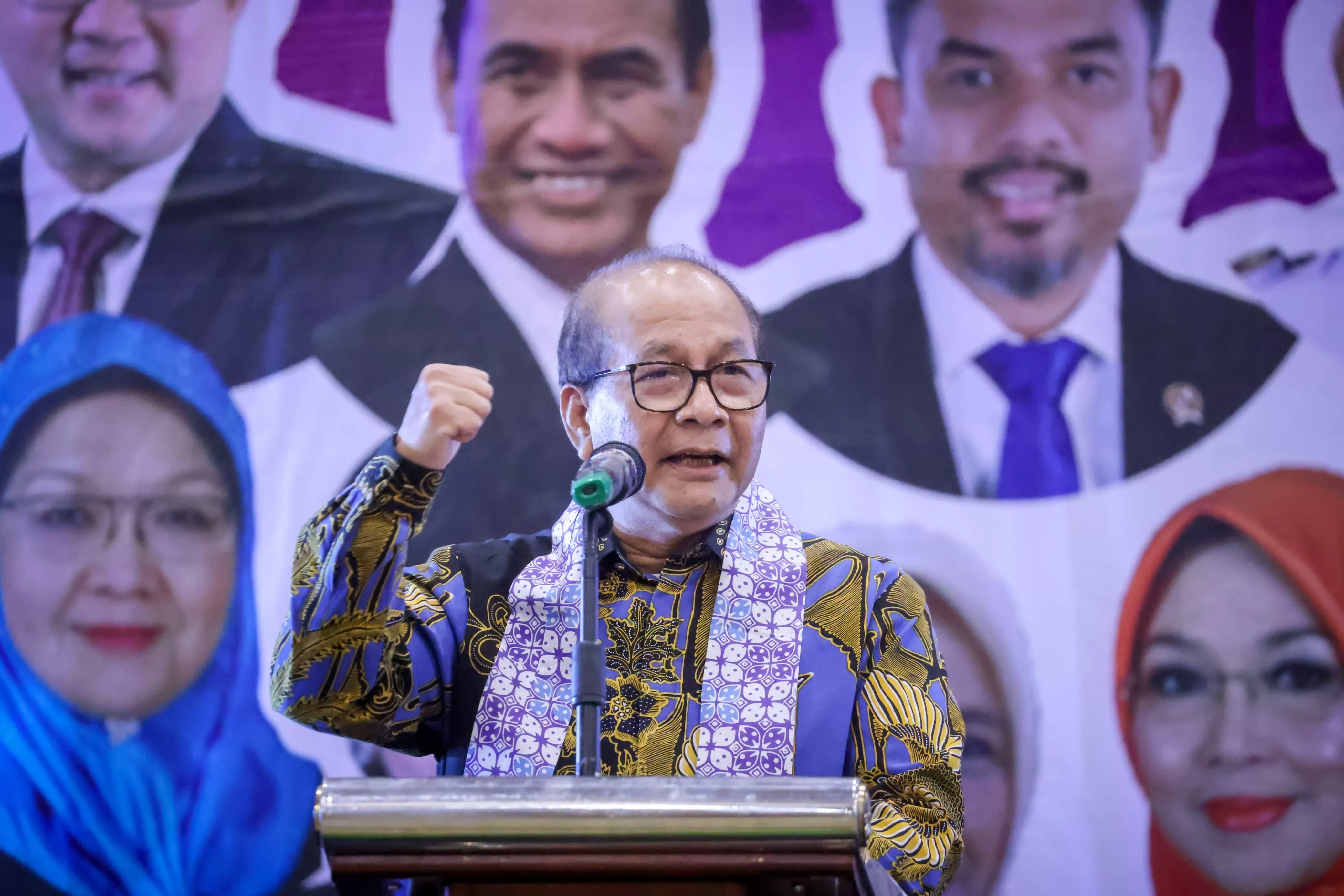 Sekretaris Kementerian (Sesmen) UMKM Arif Rahman Hakim saat memberikan sambutan pada acara Rapat Kerja Nasional (Rakernas) Alisa Khadijah-ICMI kedua di Semarang, Rabu (30/7). 