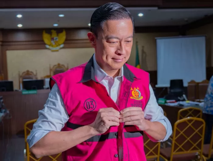 Mantan Menteri Perdagangan, Thomas Trikasih Lembong alias Tom Lembong cerita saat pertama kali kenakan rompi tahanan  (Foto: Instagram/@tomlembong)