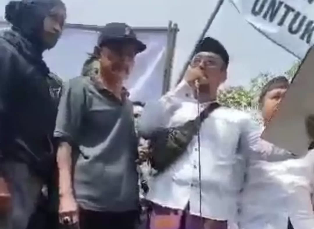 Para pendemo klaim Bupati Pati, Sudewo telah mundur dari jabatannya (Foto: Tangkapan Layar )