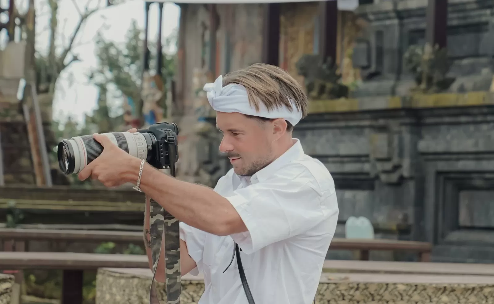 Thijmen Goppel di luar lapangan saat libur latihan maupun bertanding bersama Bali United. (Bali United)