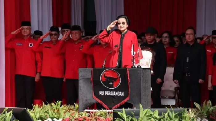 Ketua Umum PDIP Megawati Soekanoputri sampaikan pidato upacara peringatan Hari Kemerdekaan RI ke-80 di sekolah partai (Foto: PDIP)