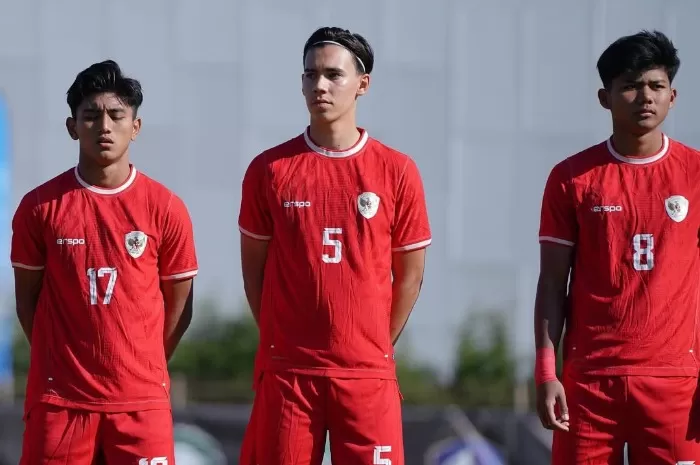 Pemain Timnas Indonesia U-23, Dion Markx (tengah) yang mendapatkan tantangan khusus dari pelatih Gerald Vanenburg di Kualifikasi Piala Asia 2026. (Instagram.com/@dionmarkx)