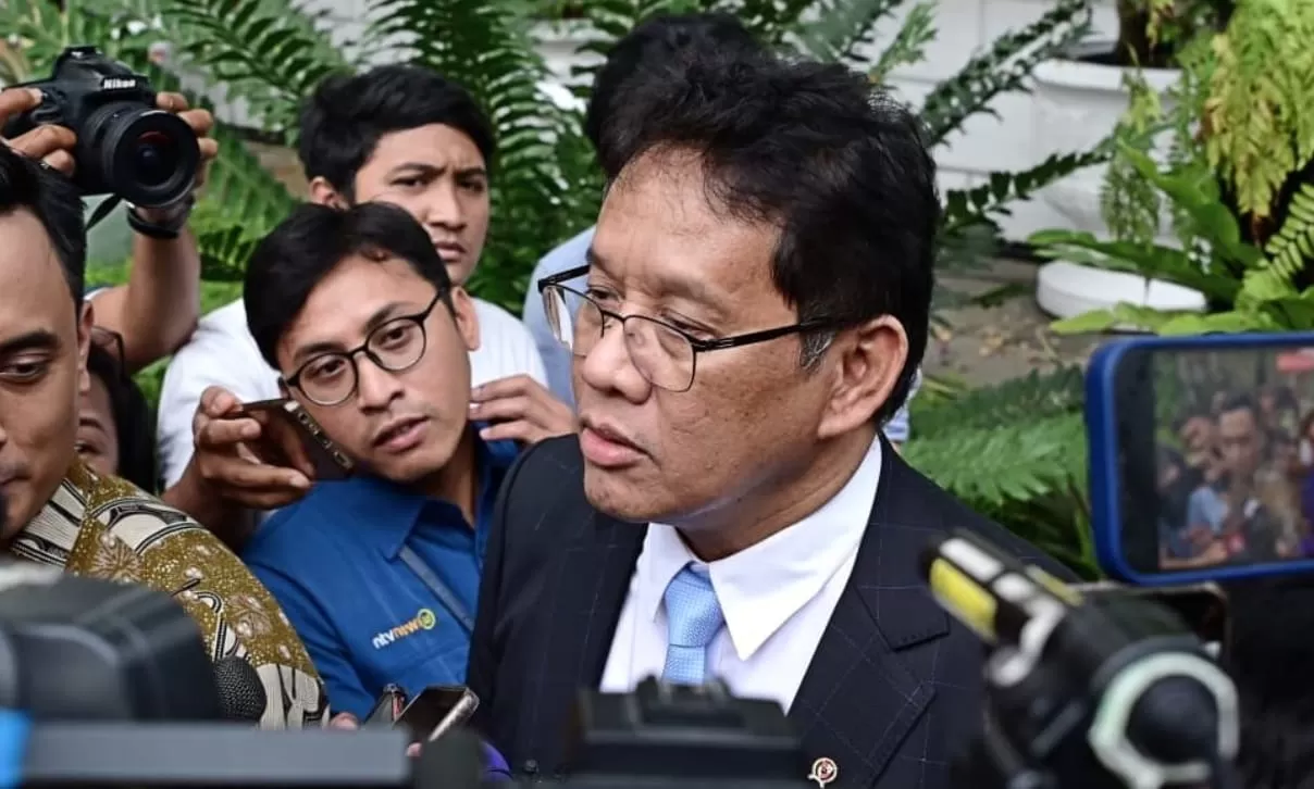 Menkeu Purbaya saat menghadiri ratas bersama Presiden Prabowo dan beberapa menteri di Istana Kepresidenan, Jakarta pada Selasa, 9 September 2025. (presidenri.go.id)