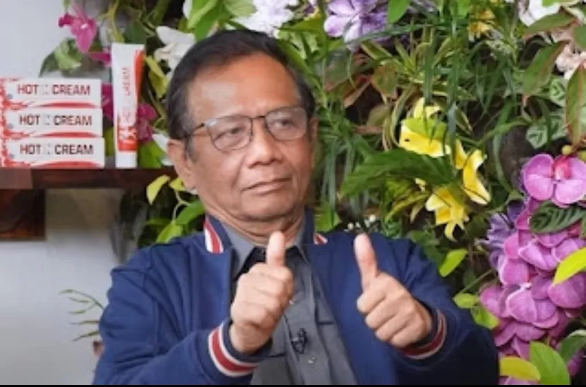  Eks Menko Polhukam RI, Mahfud MD memuji langkah kebijakan reshuffle Kabinet Merah Putih yang dilakukan Presiden RI, Prabowo Subianto. 