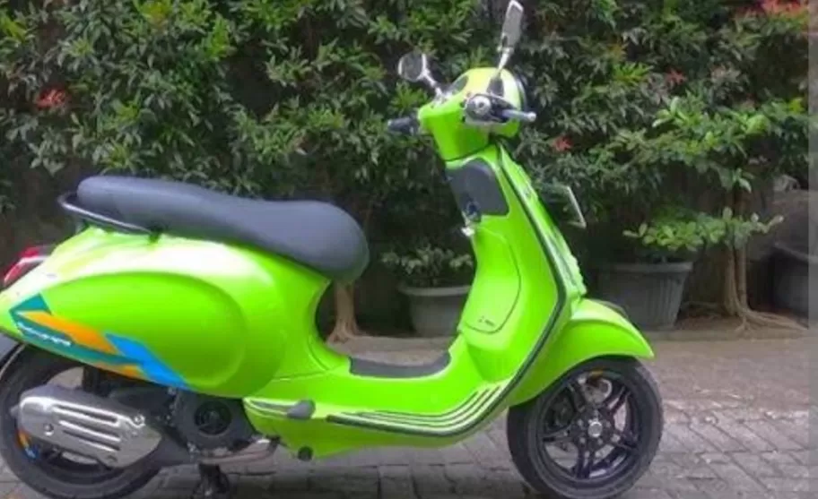Gambar Vespa Primavera 2025 (Youtube/motoautosvlog)