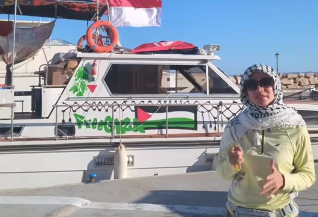 Wanda Hamidah, berangkat dengan kapal menuju Gaza, Palestina untuk menjadi relawan kemanusiaan (Foto: Instagram/@wandahamidahbsa)