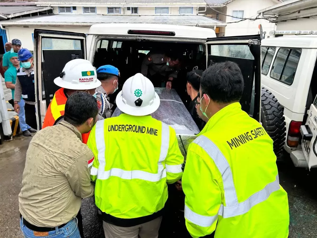 Peti mati berisi jenazah pekerja tambang Freeport yang ditemukan meninggal. (PTFI)