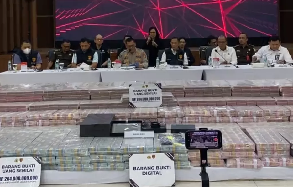Konferensi pers Bareskrim Polri terkait pengungkapan sindikat pemobolan rekening dormant Rp204 miliar. (KONTEKS.CO.ID/Ist)