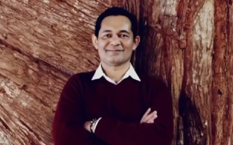 Pengamat politik Lembaga Pemilih Indonesia LPI Boni Hargens angkat bicara soal dugaan korupsi kereta cepat Whoosh. (IG.com Boni Hargens)